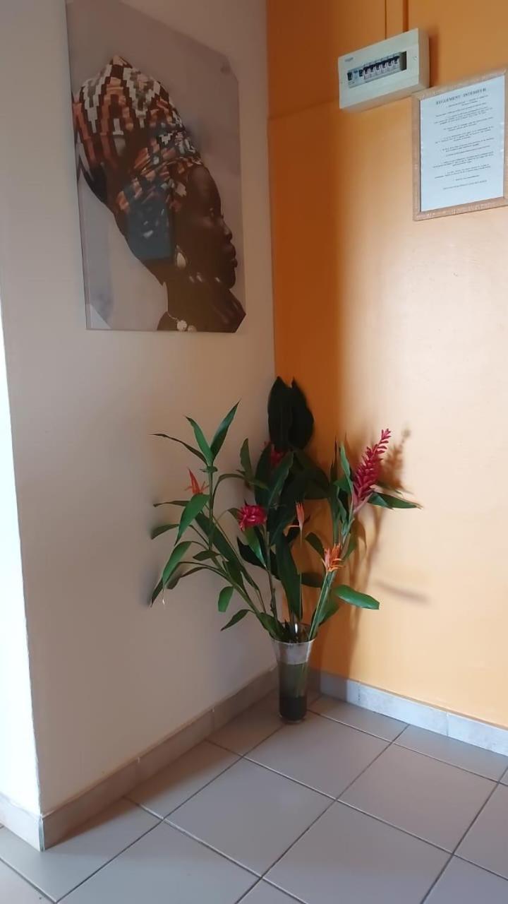 F2 Vue Sur Mer La Villa Du Manguier Le Vauclin Luaran gambar